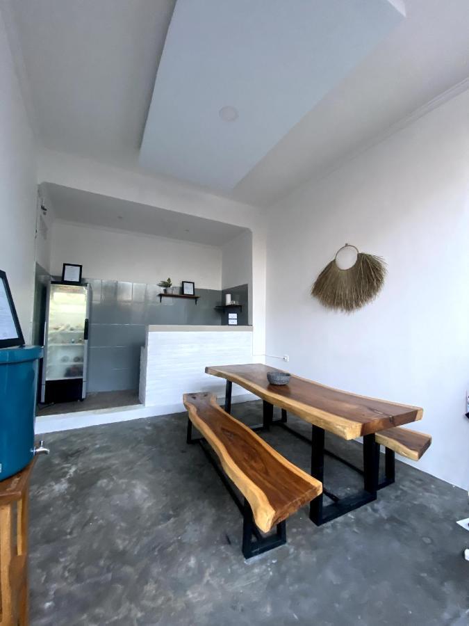 Canggu Chill Surf & Stay Exterior photo